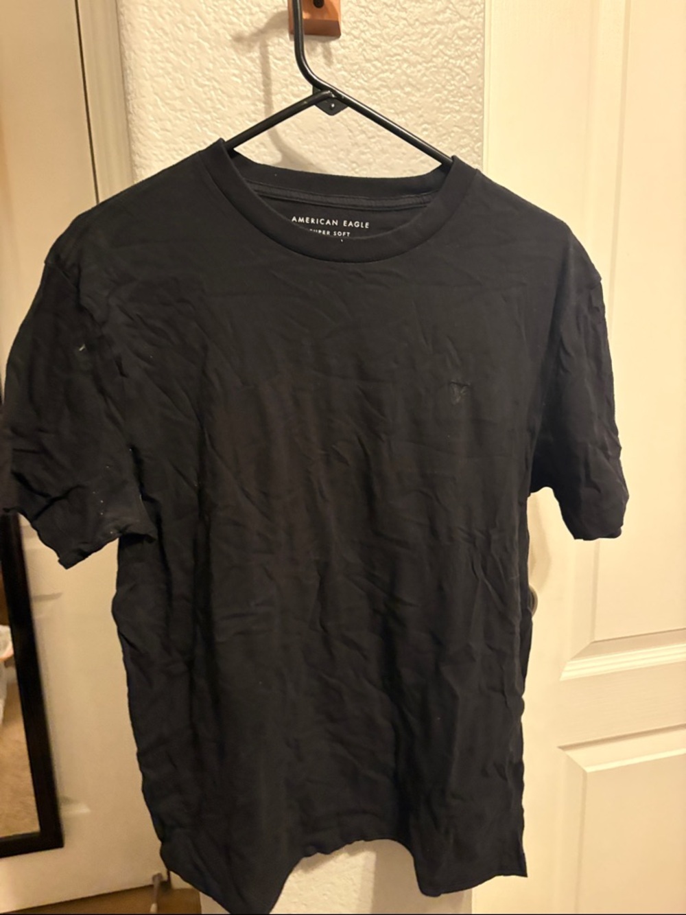 American Eagle Outfitters Men’s Black Short-Sleeve Crewneck Tee